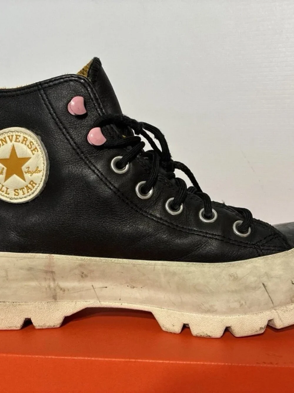 Converse Chuck Taylor Lugged Winter Hi Black Gore-Tex GTX Shoes Women's Sz 7.5